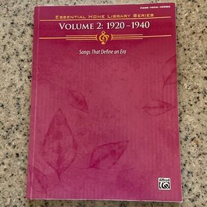 Essential Home Library Series Volume 2: 1920-1940 Songbook Piano, Vocal, Chords